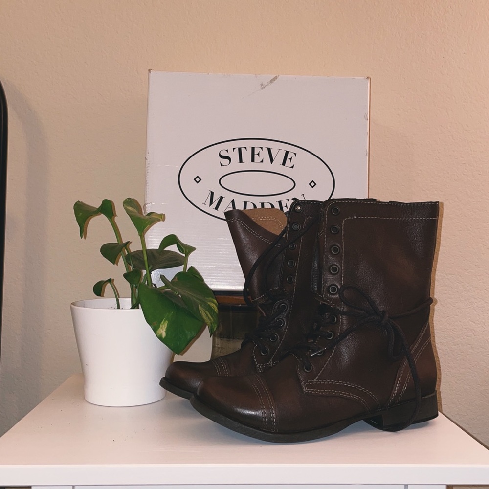 NWT Steve Madden Troopa Combat Boots